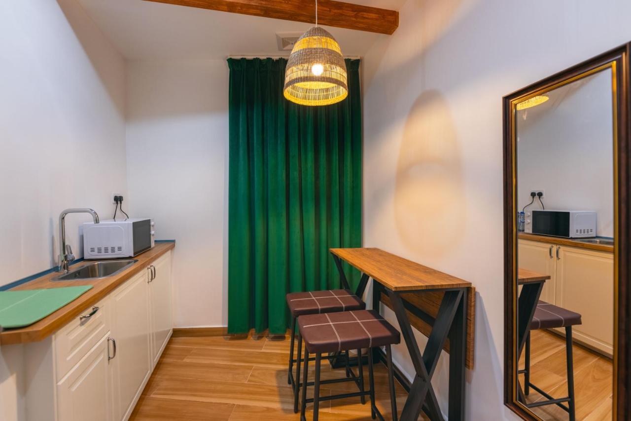 House 76 Hotel Низва Екстериор снимка
