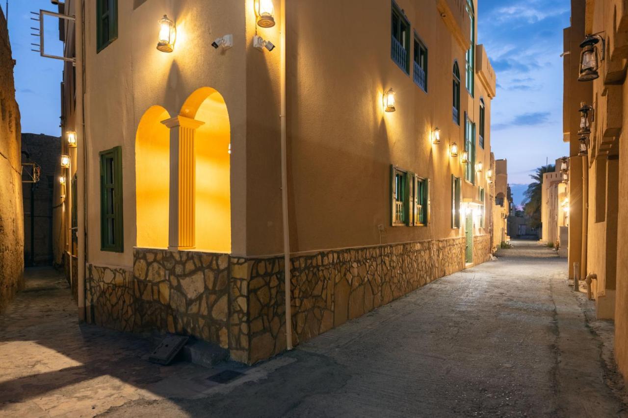 House 76 Hotel Низва Екстериор снимка