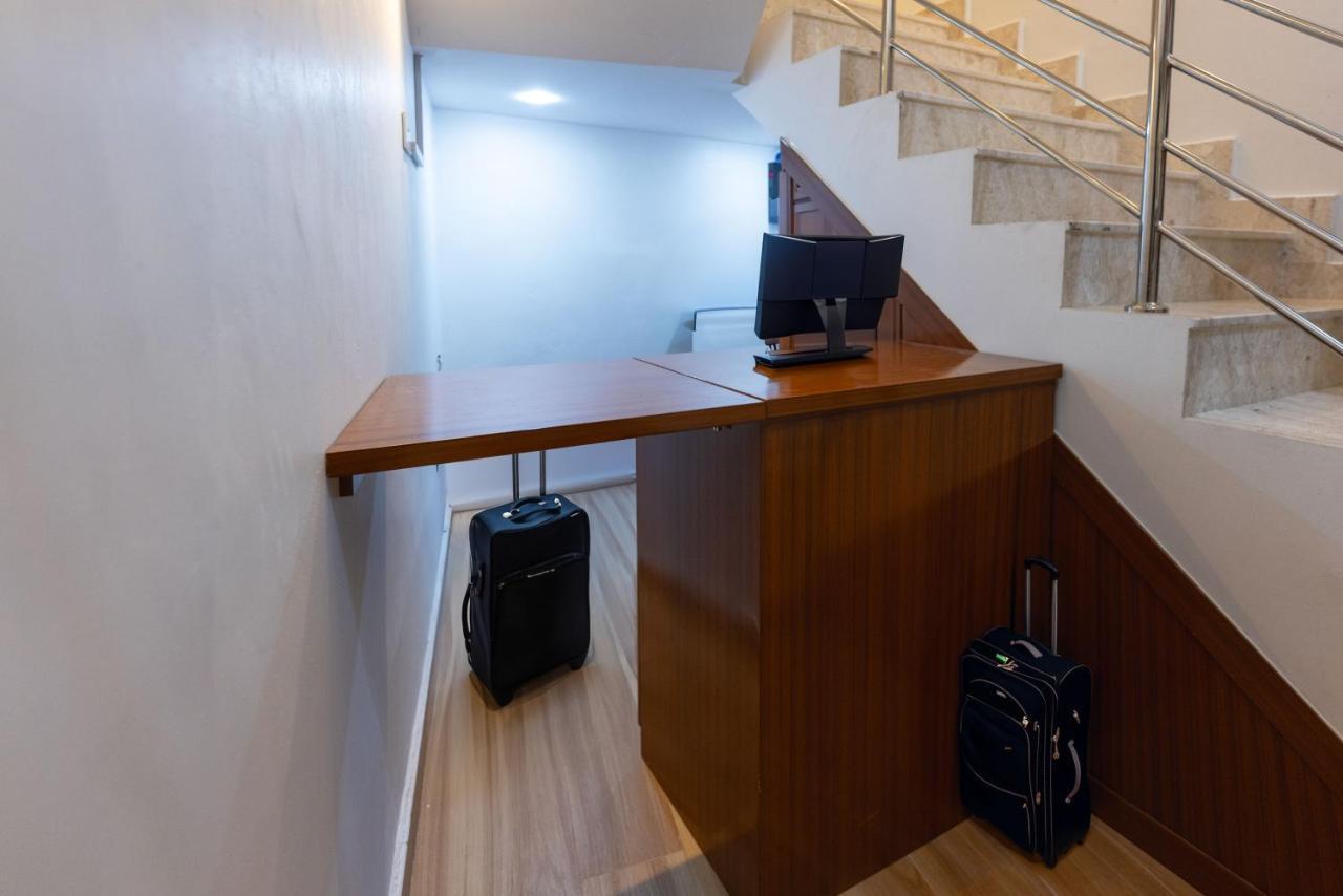 House 76 Hotel Низва Екстериор снимка