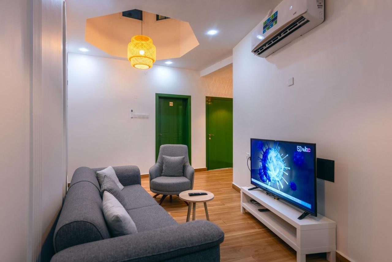 House 76 Hotel Низва Екстериор снимка